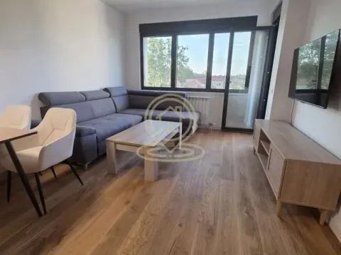 Rent, one bedroom apartment, 40m², Retenzija, Beograd - image 1