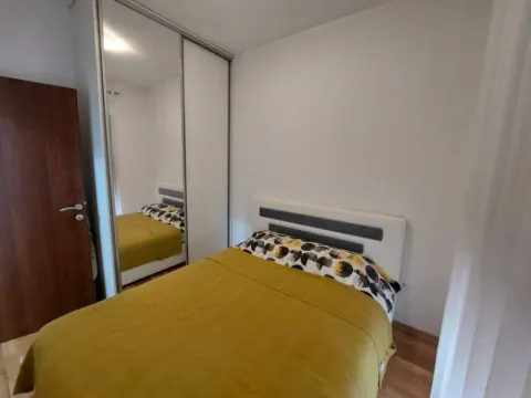 Izdavanje, jednosoban stan, 45m², Kalimanj, Tivat - image 8