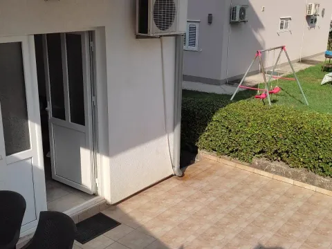 Prodaja, kuća, 200m², Tivat, Crna Gora - image 10