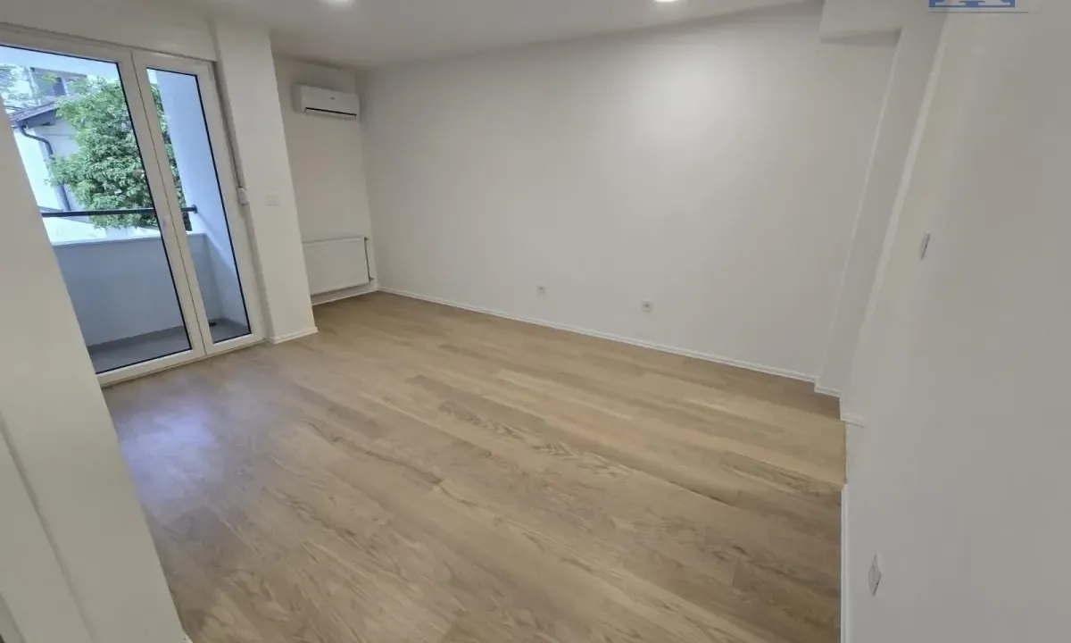 Izdavanje, dvosoban stan, 42m², Podbara, Novi Sad Sve Podlokacije