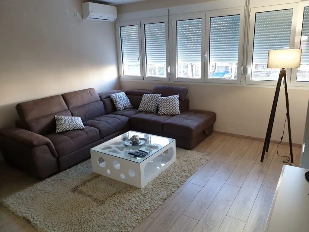 Izdavanje, garsonjera, 30m², Ljubović, Podgorica