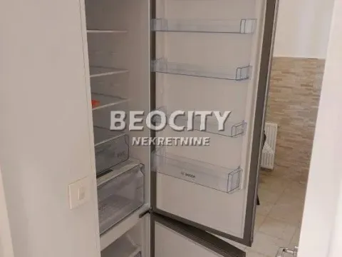 Izdavanje, trosoban stan, 65m², Centar, Novi Sad - image 6