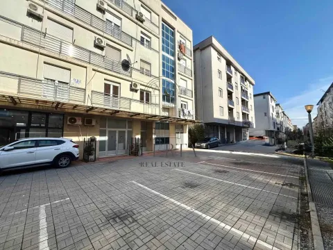 Prodaja, dvosoban stan, 73m², Nova Dalmatinska, Podgorica - image 18