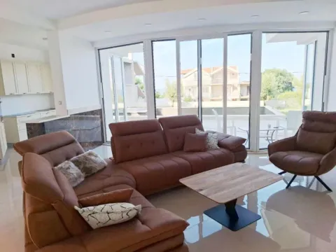 Sale, house, 467m², Prijevor, Budva - image 3