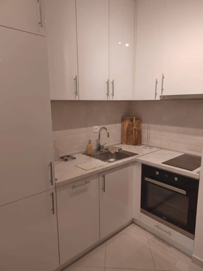 Rent, one bedroom apartment, 45m², Bečići, Budva