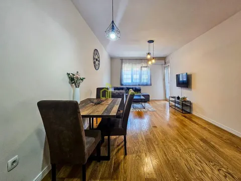 Izdavanje, jednosoban stan, 49m², Central Point, Podgorica - image 6