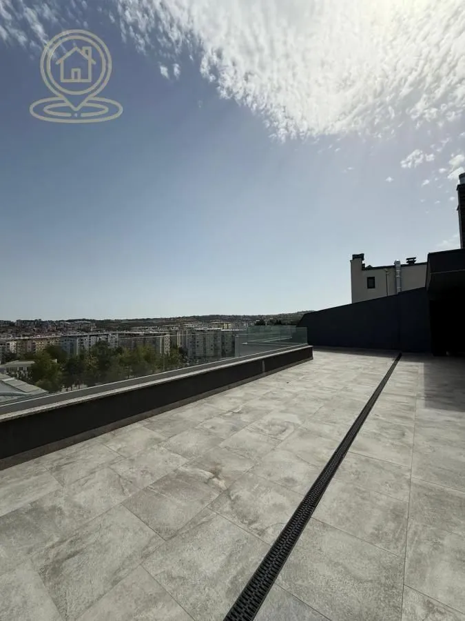 Prodaja, četvorosoban stan, 153m², Voždovac Sve Podlokacije, Beograd