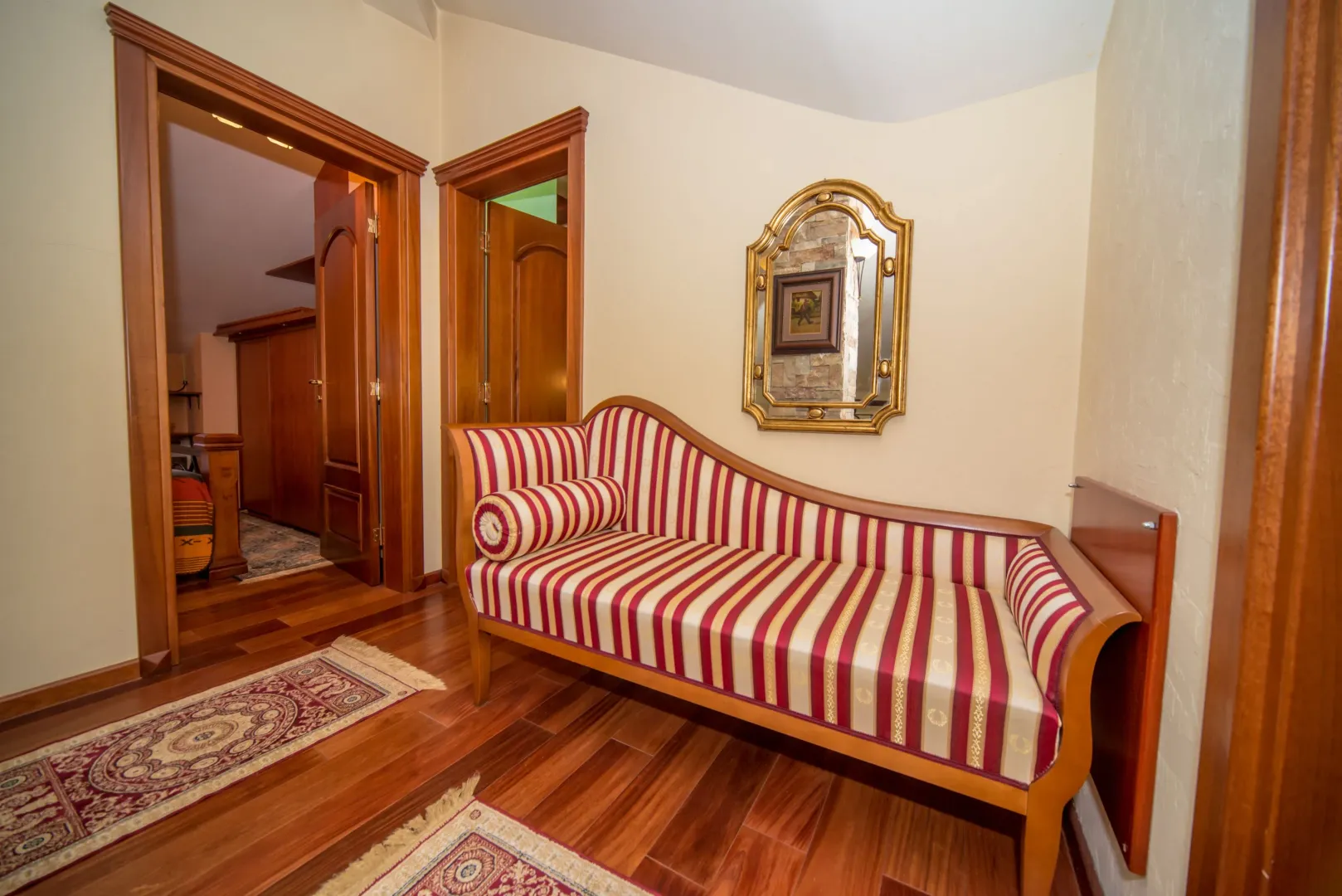 Prodaja, kuća, 169m², Centar, Cetinje