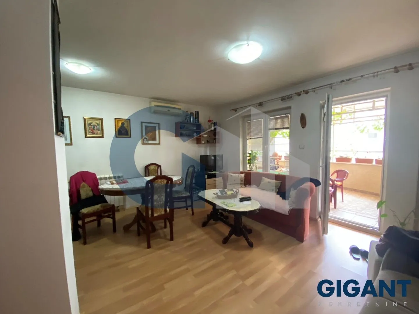 Prodaja, dvosoban stan, 56m², Cvetkova Pijaca, Zvezdara Sve Podlokacije