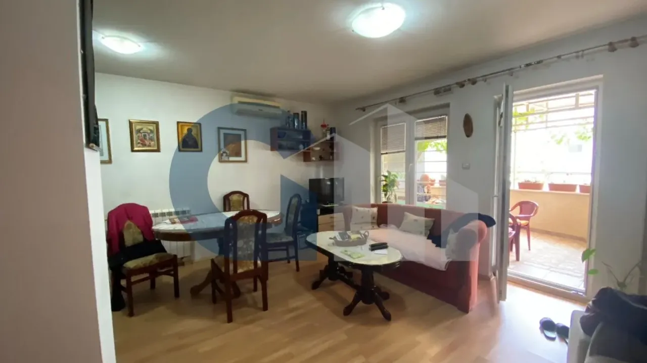 Prodaja, dvosoban stan, 56m², Cvetkova Pijaca, Zvezdara Sve Podlokacije