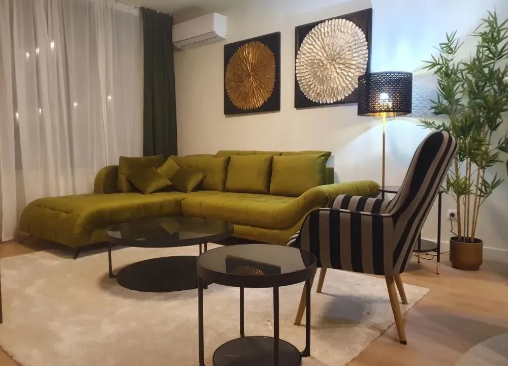 Rent, three bedroom apartment, 72m², Savski Venac, Beograd