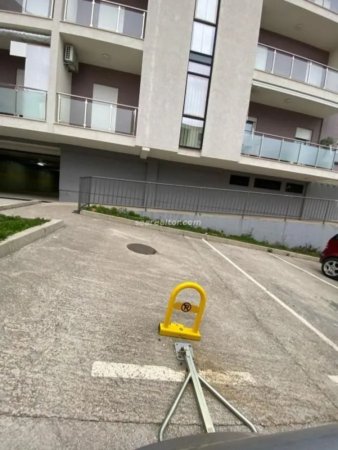 Rent, one bedroom apartment, 55m², Tivat, Crna Gora