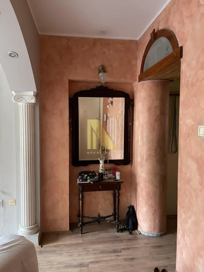 Prodaja, dvosoban stan, 58m², Centar, Novi Sad