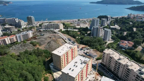 Sale, one bedroom apartment, 43m², Bečići, Budva - image 11