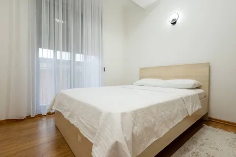 Rent, three bedroom apartment, 129m², Centar, Bar - image 6