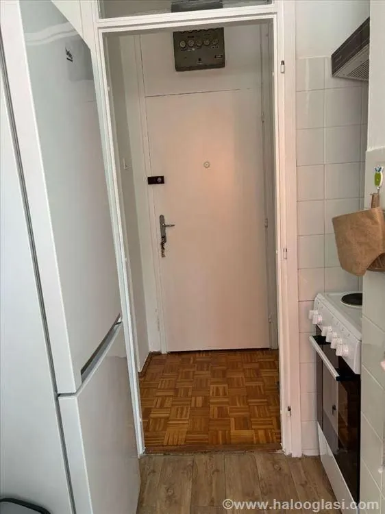 Izdavanje, jednosoban stan, 43m², Autokomanda, Voždovac Sve Podlokacije
