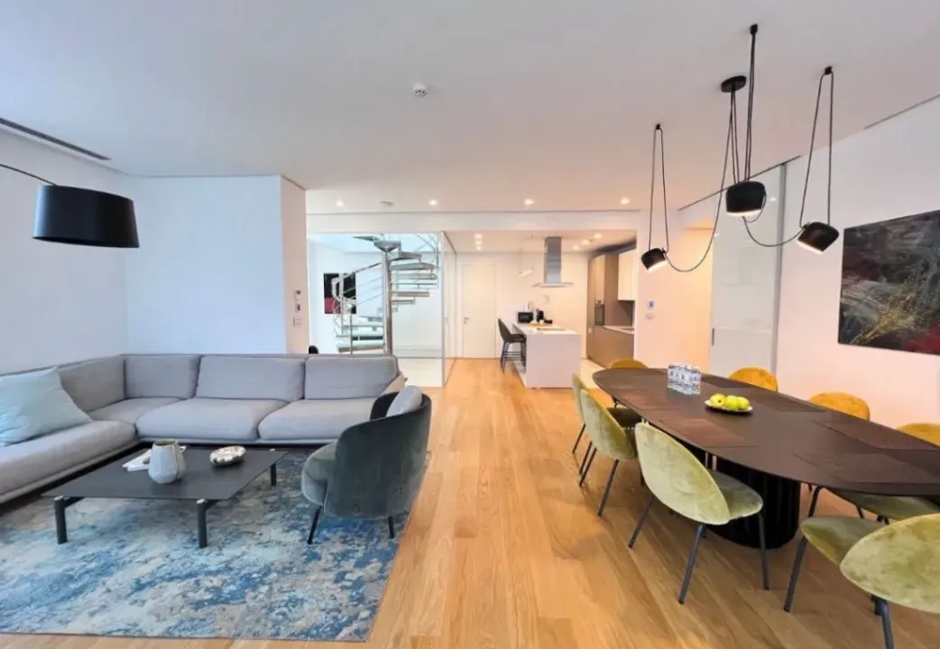 Sale, four bedroom apartment, 511m², Dukley Gardens, Budva