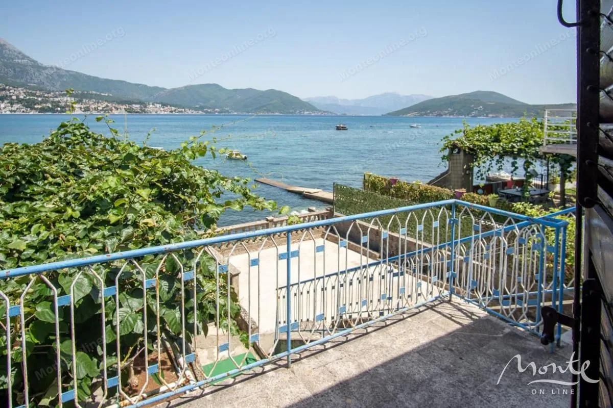 Prodaja, kuća, 120m², Herceg Novi, Crna Gora