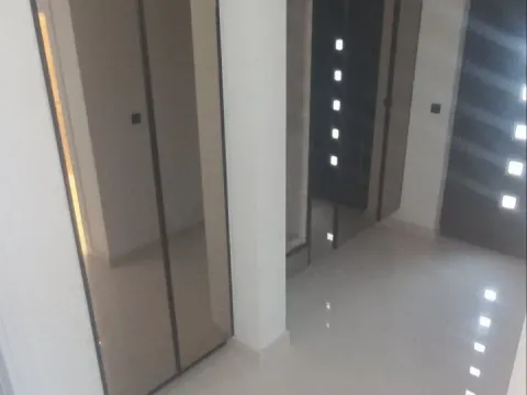 Izdavanje, kuća, 180m², Gornja Gorica, Podgorica - image 19