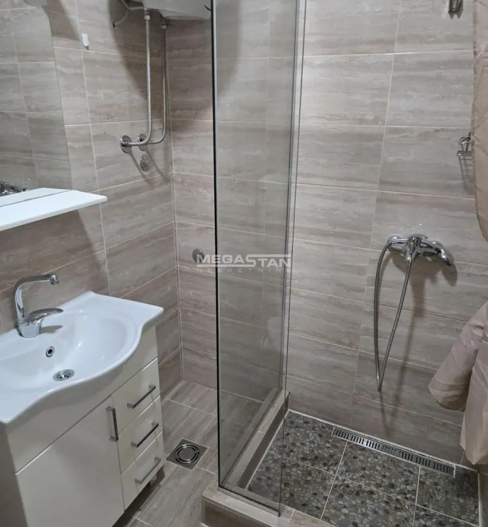 Rent, two bedroom apartment, 60m², Retenzija, Beograd