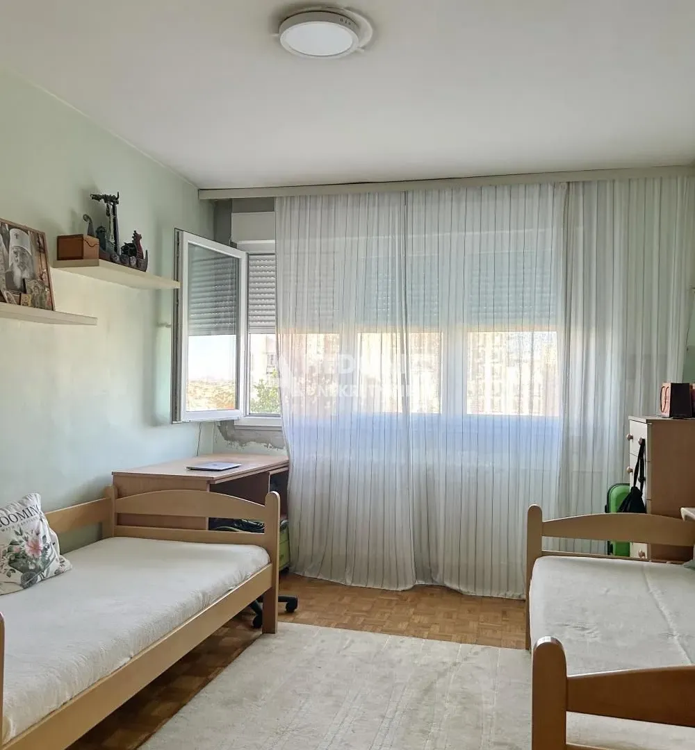 Prodaja, dvosoban stan, 75m², Novi Beograd Blok 63, Novi Beograd Sve Podlokacije