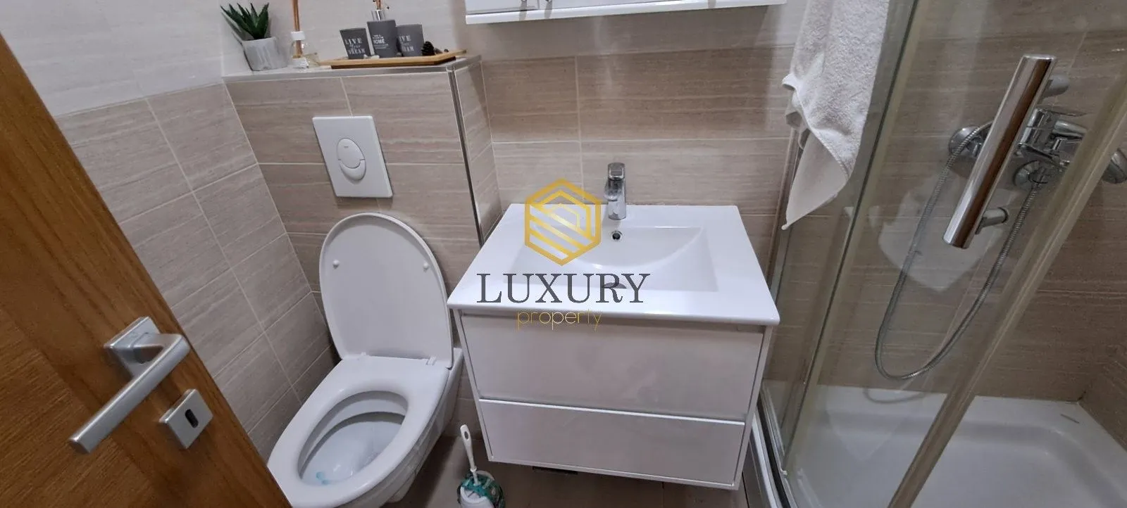 Izdavanje, jednosoban stan, 50m², City Kvart, Podgorica