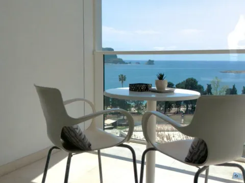 Rent, one bedroom apartment, 67m², Tre Canne, Budva - image 9