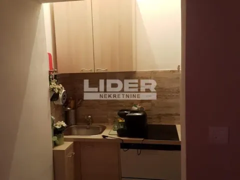 Rent, two bedroom apartment, 50m², Stari Grad, Beograd - image 3