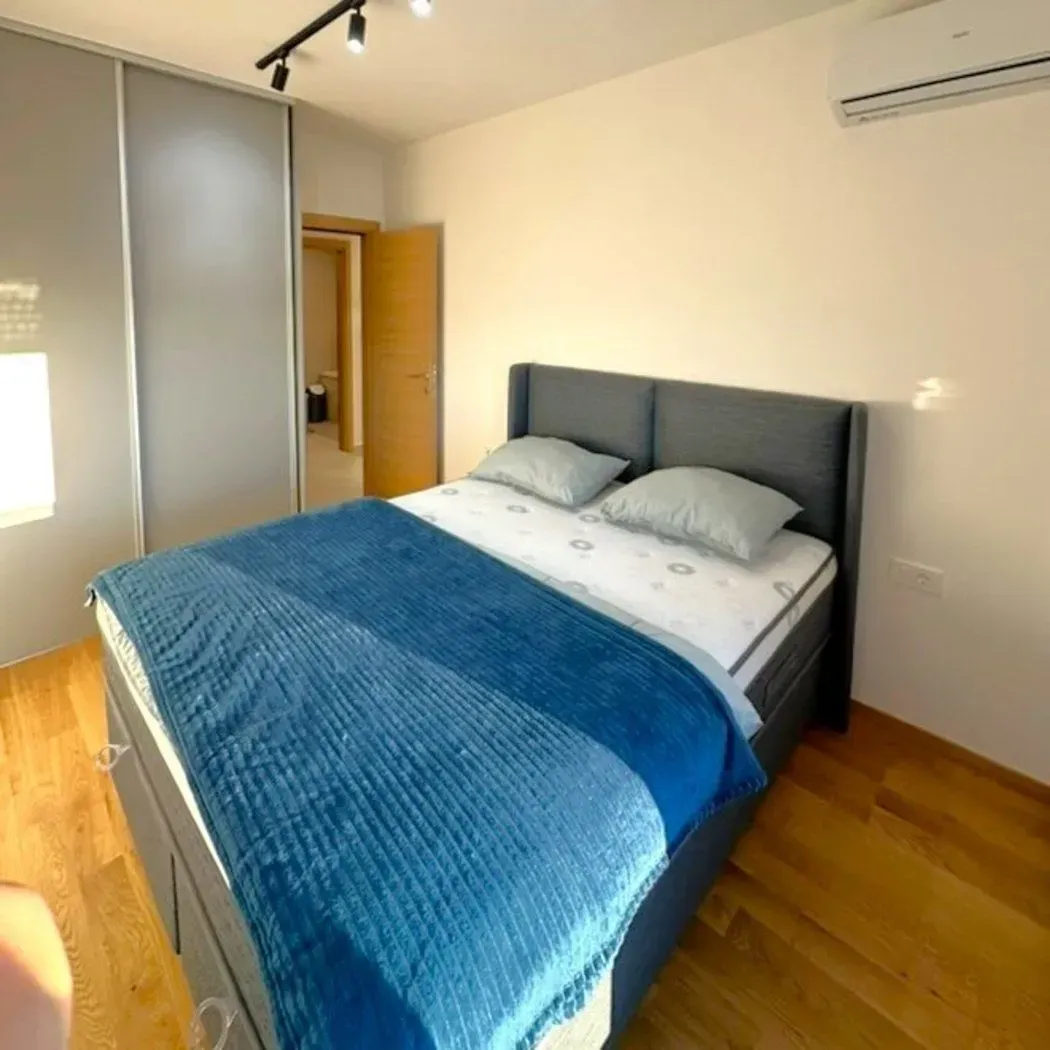 Izdavanje, dvosoban stan, 69m², City Kvart, Podgorica