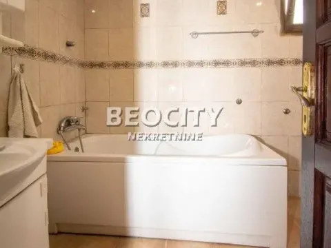 Sale, house, 186m², Novi Grad, Subotica - image 18