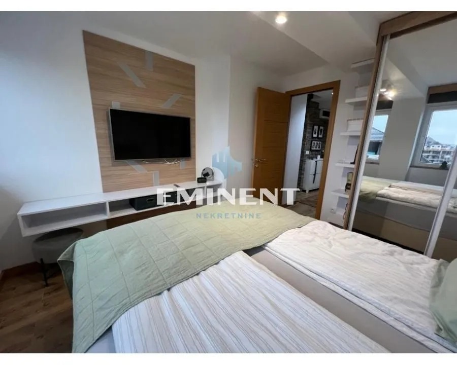 Prodaja, trosoban stan, 59m², Centar, Zlatibor