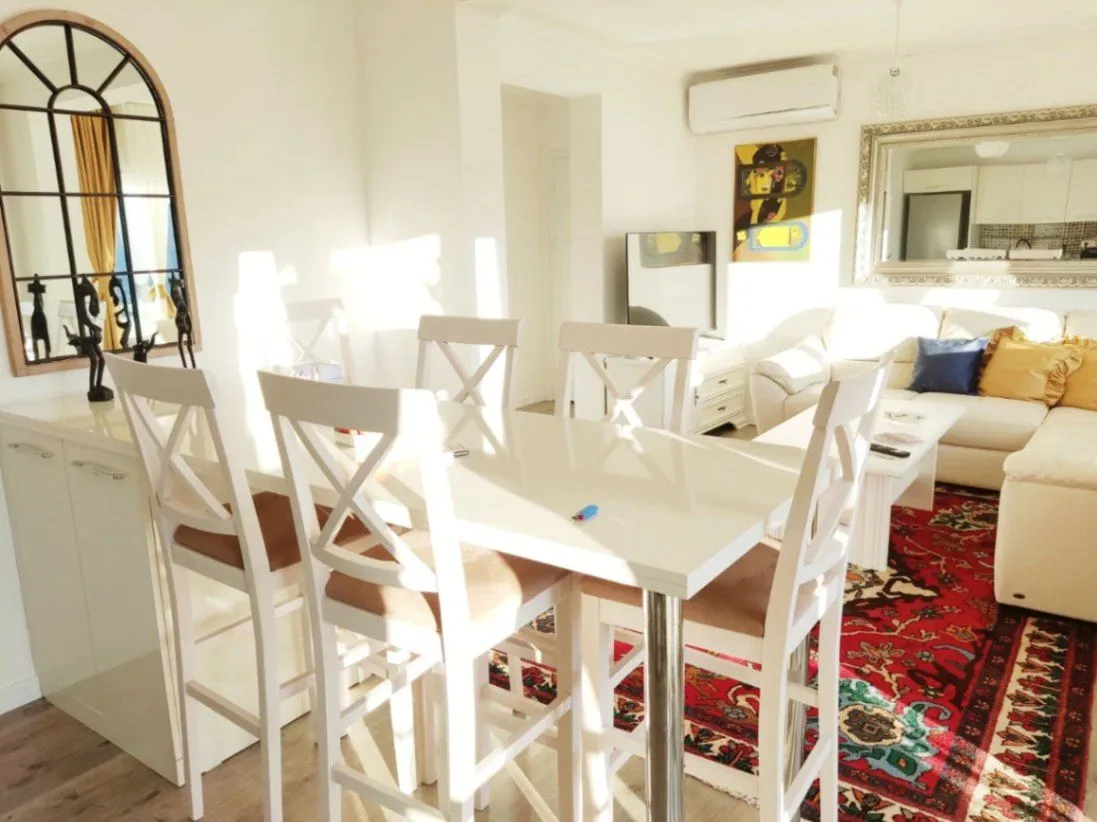 Izdavanje, trosoban stan, 65m², Sušćepan, Herceg Novi