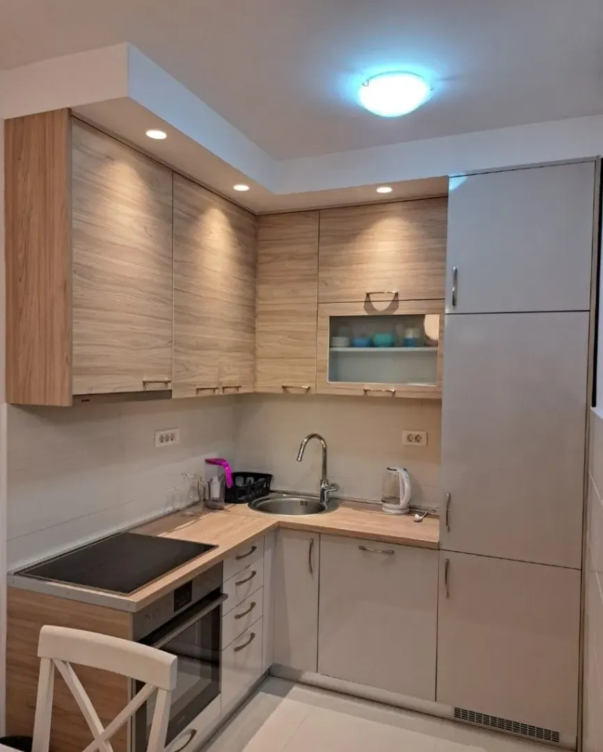 Izdavanje, jednosoban stan, 46m², Blok 6, Podgorica