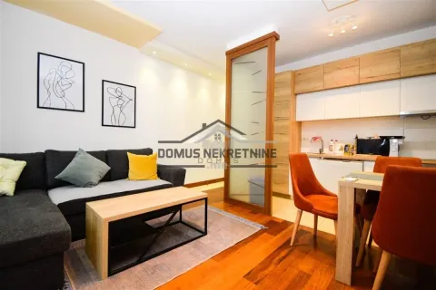 Rent, two bedroom apartment, 68m², Centar, Podgorica - image 22
