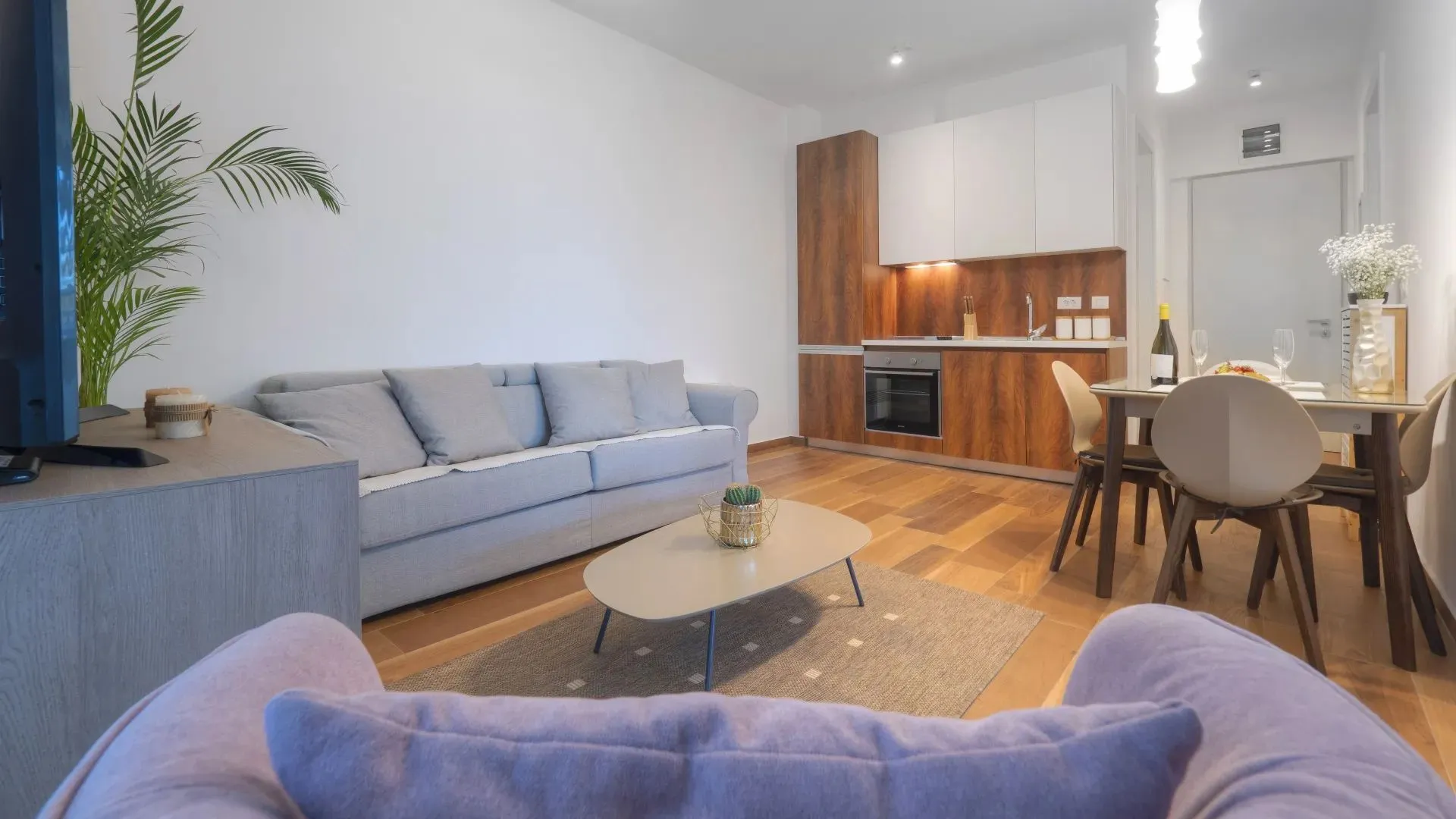 Rent, one bedroom apartment, 50m², Budva, Crna Gora