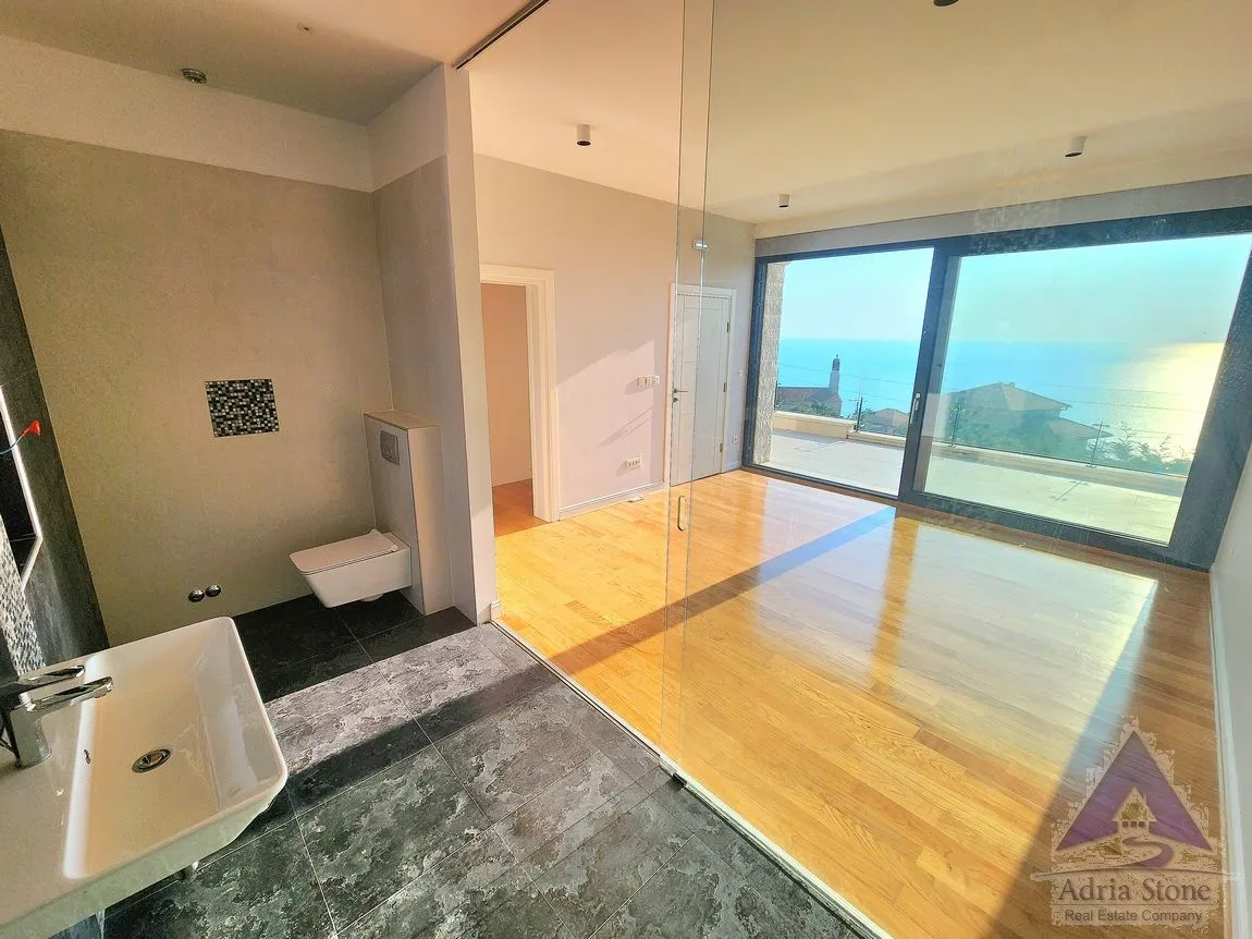 Sale, house, 304m², Blizikuće, Budva