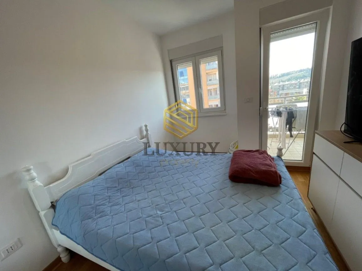 Izdavanje, jednosoban stan, 46m², City Kej, Podgorica