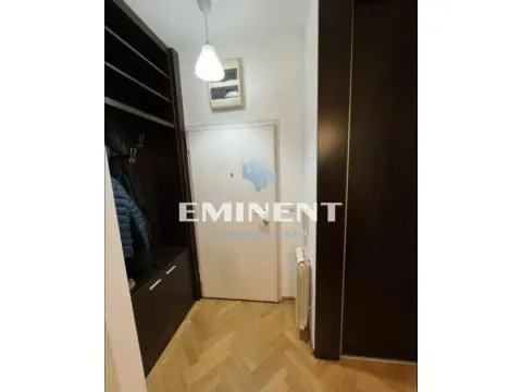 Rent, two bedroom apartment, 55m², Kalenić Pijaca, Vračar Sve Podlokacije - image 12