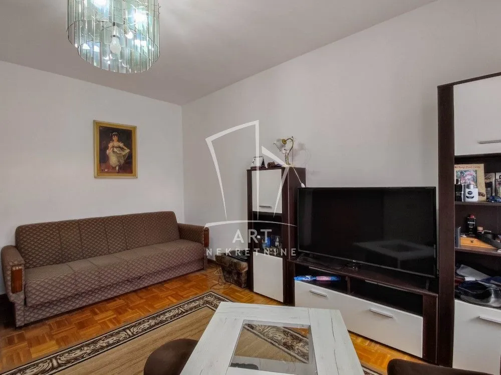 Prodaja, četvorosoban stan, 78m², Banovo Brdo, Beograd