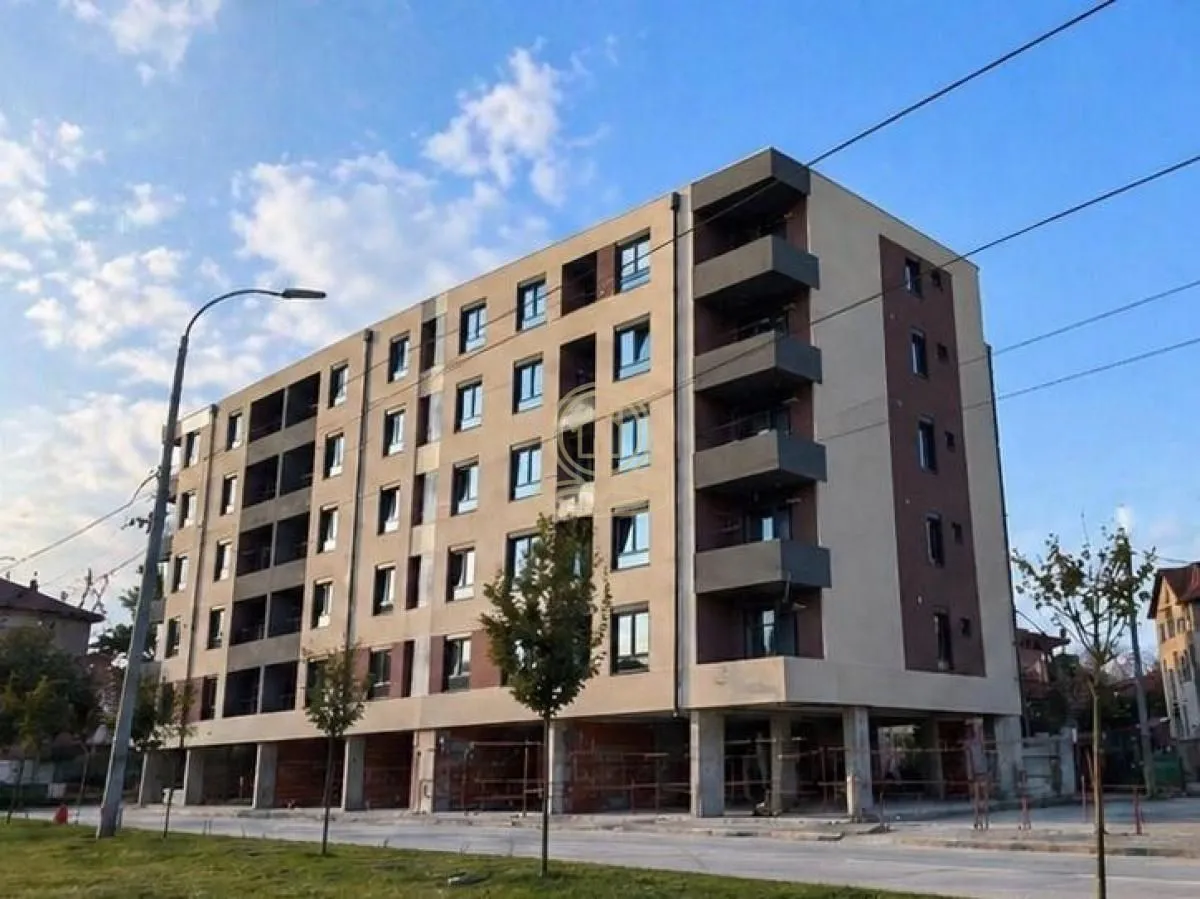 Prodaja, trosoban stan, 88m², Medijana, Niš