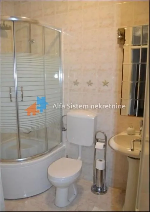 Rent, four bedroom apartment, 135m², Savski Venac, Beograd