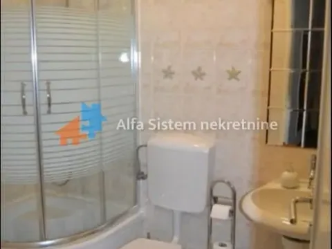 Rent, four bedroom apartment, 135m², Savski Venac, Beograd - image 15