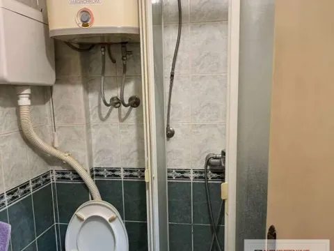 Izdavanje, dvosoban stan, 49m², Detelinara, Novi Sad Sve Podlokacije - image 8