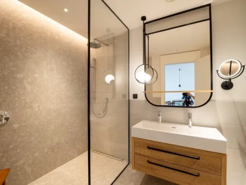 Sale, one bedroom apartment, 63m², Porto Montenegro, Tivat - image 11