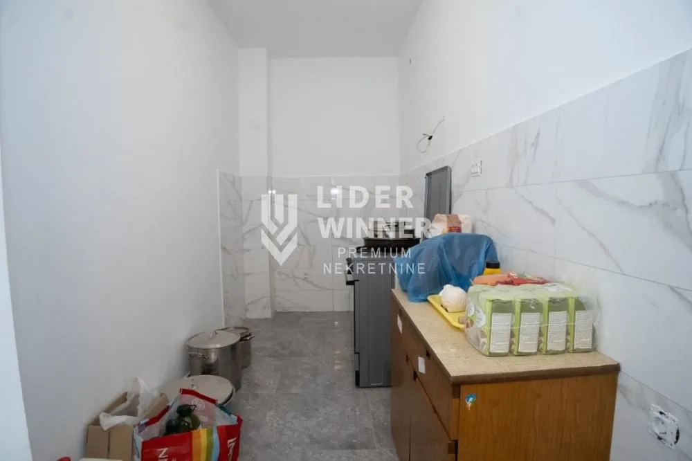 Sale, three bedroom apartment, 70m², Resnik, Beograd