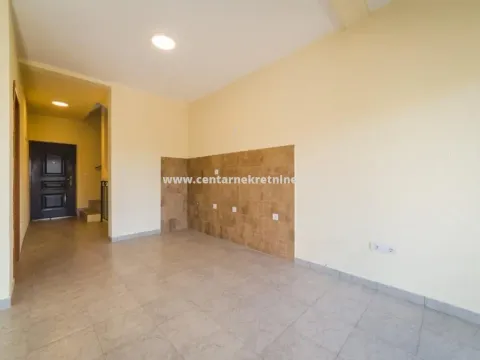 Prodaja, kuća, 195m², Utjeha, Bar - image 9