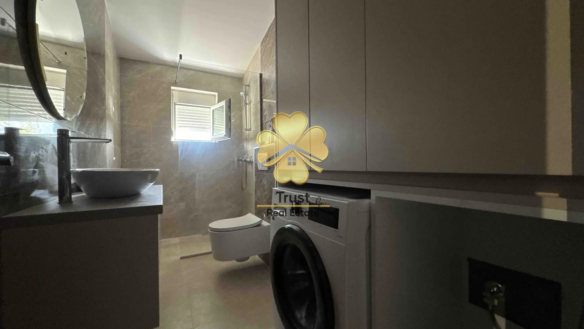 Izdavanje, kuća, 180m², Vranići, Podgorica