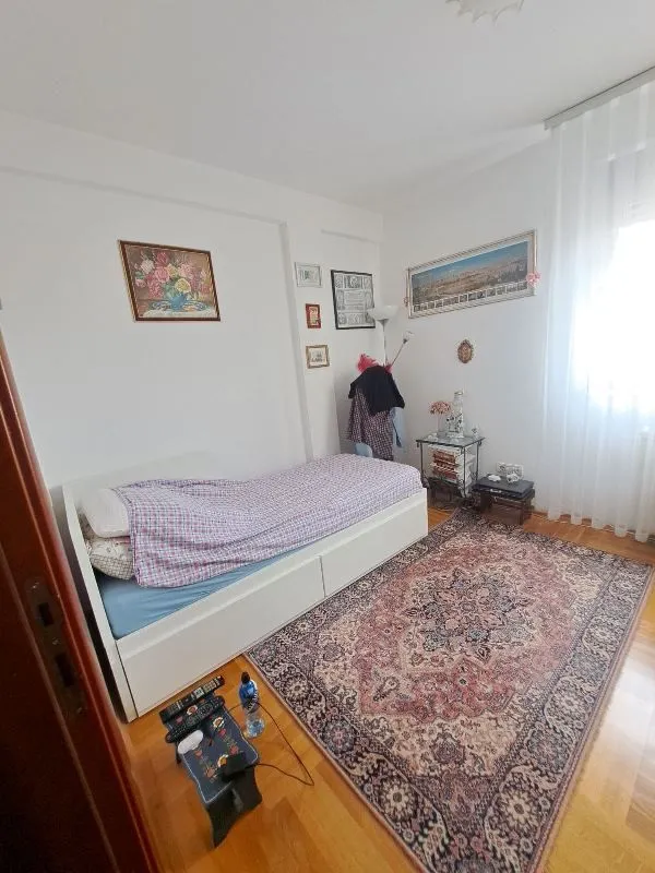 Prodaja, trosoban stan, 70m², Zvezdara Sve Podlokacije, Beograd