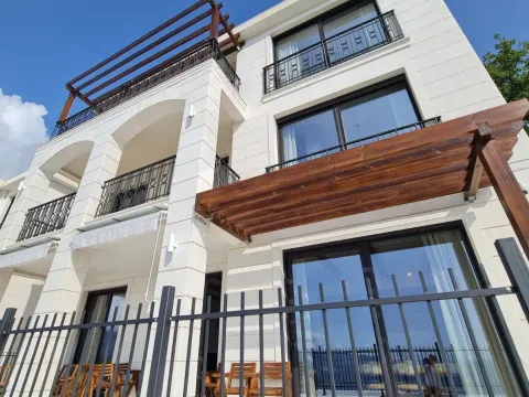 Prodaja, kuća, 280m², Reževići, Budva - image 16