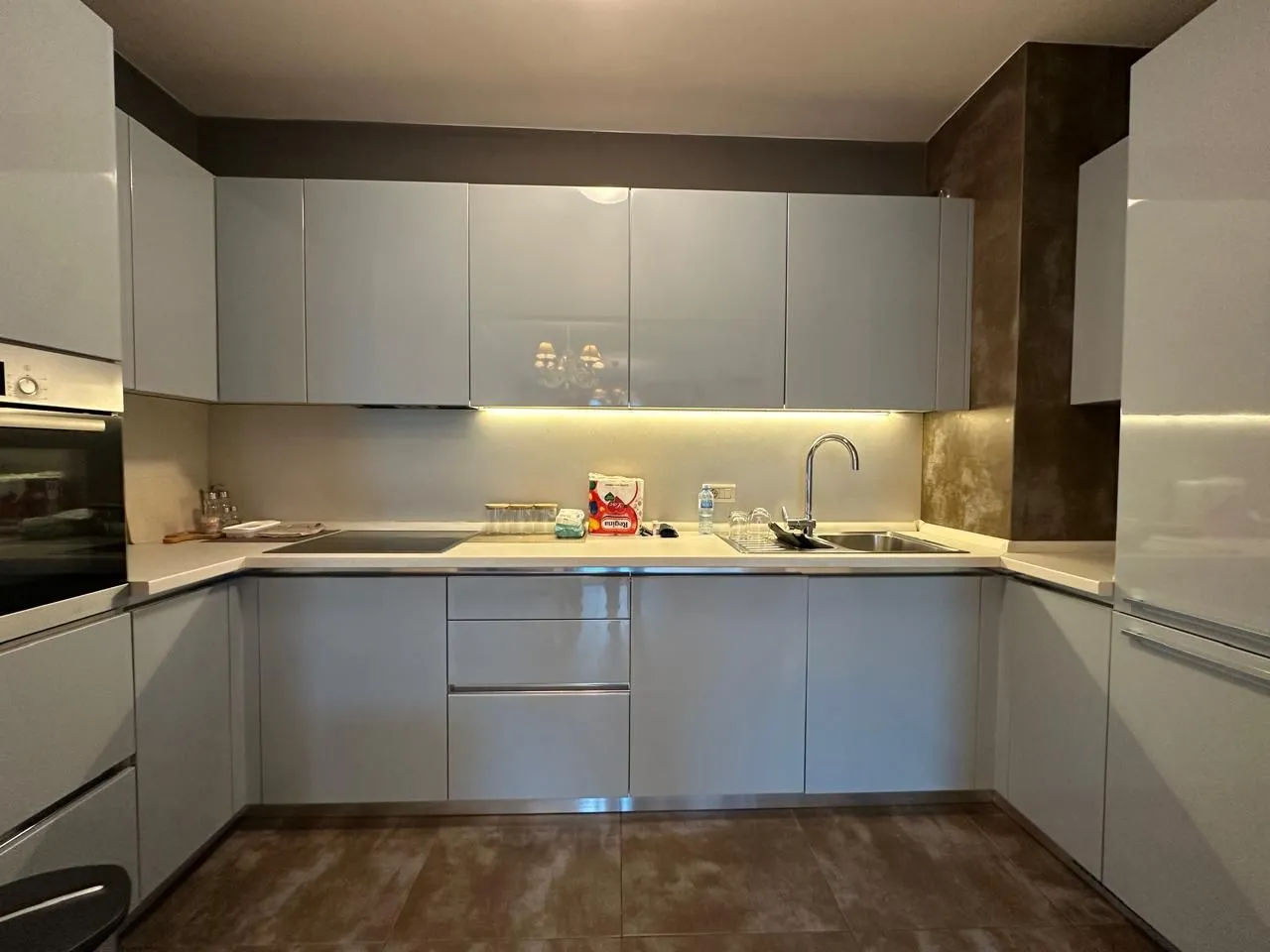 Izdavanje, dvosoban stan, 75m², Preko Morače, Podgorica